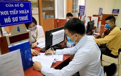 hoãn xuất cảnh - Ảnh 2.