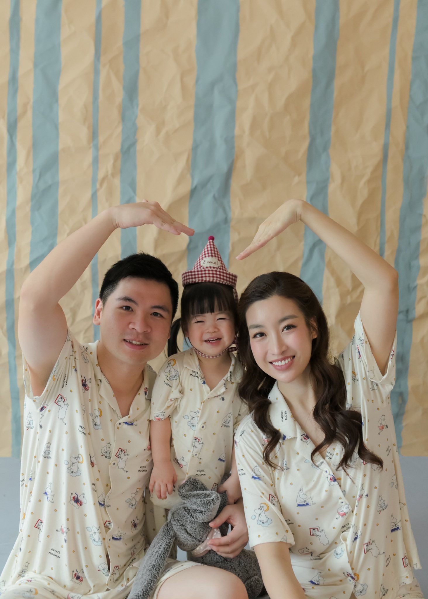 Đỗ Mỹ Linh tung bộ ảnh cực xinh yêu mừng sinh nhật chồng Chủ tịch, không hoành tráng nhưng ngọt ngào chuẩn dâu hào môn- Ảnh 3.