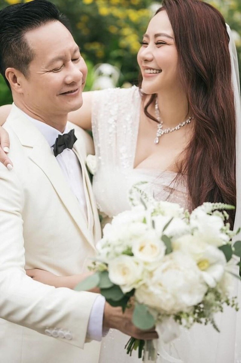 Đại gia U65 si mê mỹ nhân Việt kém 26 tuổi bất chấp thế nào, tặng toàn bộ tài sản hàng trăm tỷ- Ảnh 1. Đại gia U65 si mê mỹ nhân Việt kém 26 tuổi bất chấp thế nào, tặng toàn bộ tài sản hàng trăm tỷ- Ảnh 1.