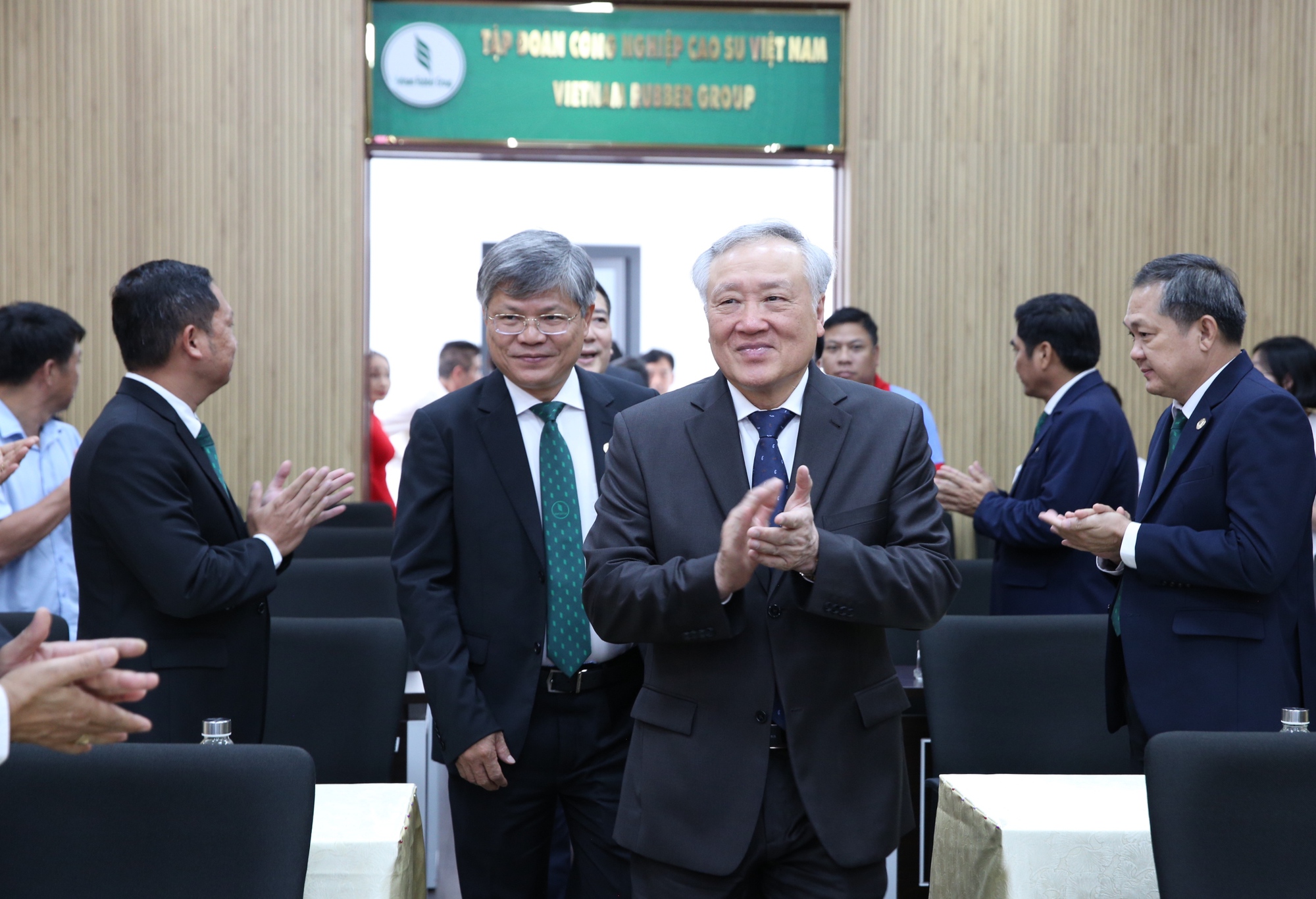 Tập đoàn Công nghiệp Cao su Việt Nam cần chủ động xây dựng các kịch bản sản xuất-kinh doanh phù hợp với diễn biến thị trường quốc tế- Ảnh 1.
