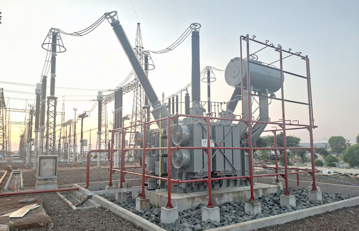 Đóng điện thành công kháng bù ngang tại TBA 500
kV Pleiku- Ảnh 1.