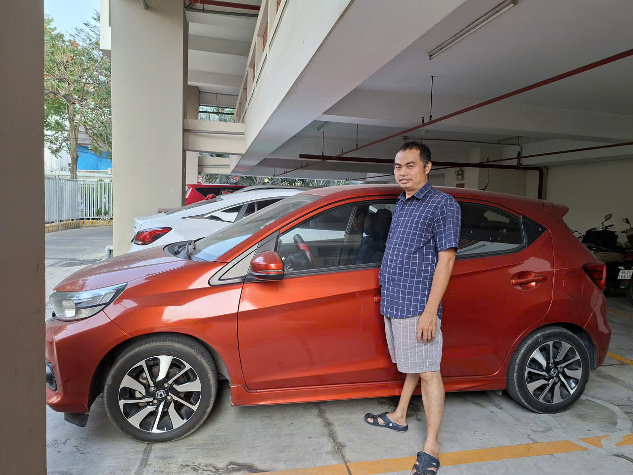 lái xe - Ảnh 1.